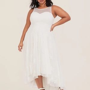 Torrid Ivory special occasion embroidery hi low dress